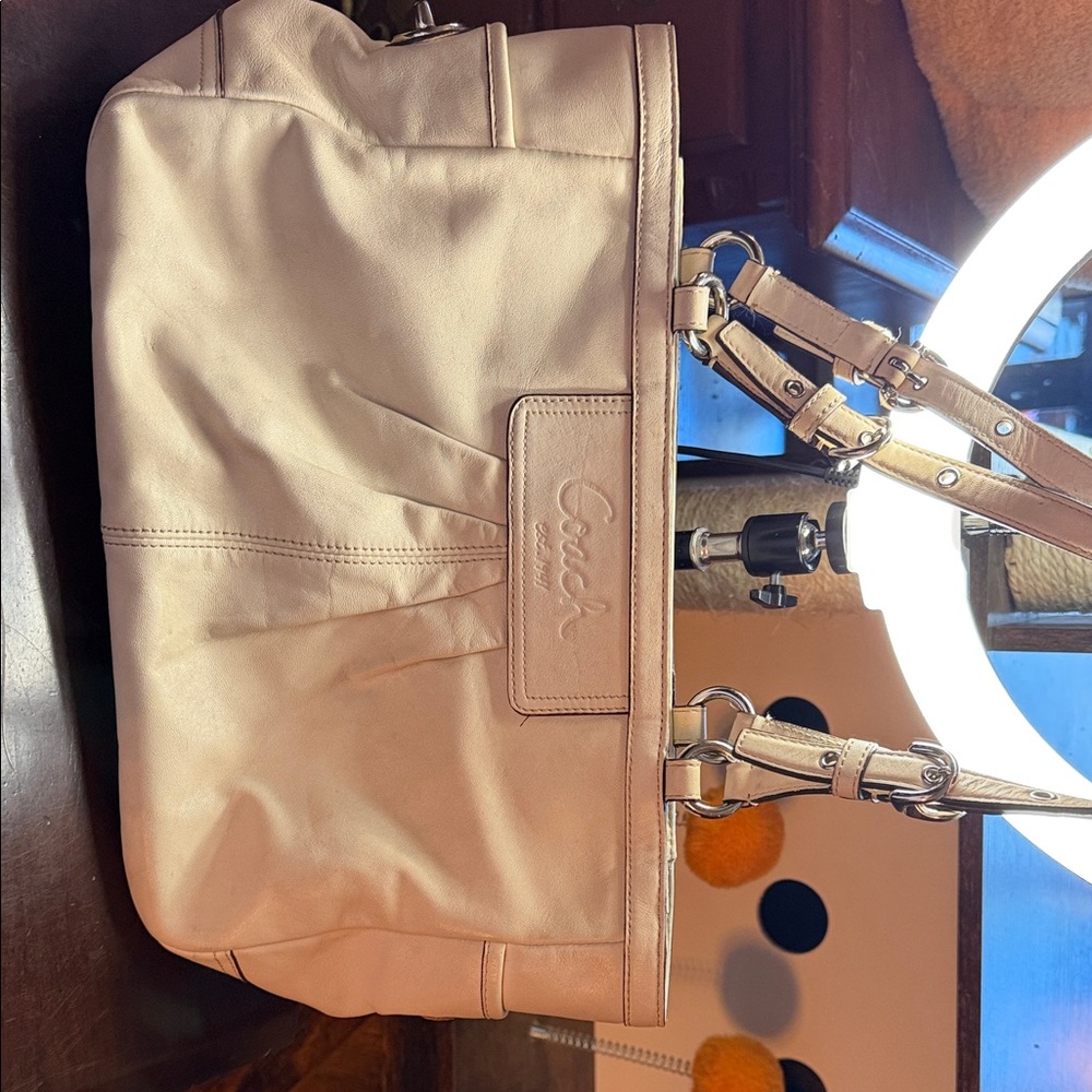 Coach Off-White Leather Shoulder Bag with matching wallet